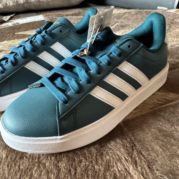 adidas Shoes - Adidas Grand Court (NEW)